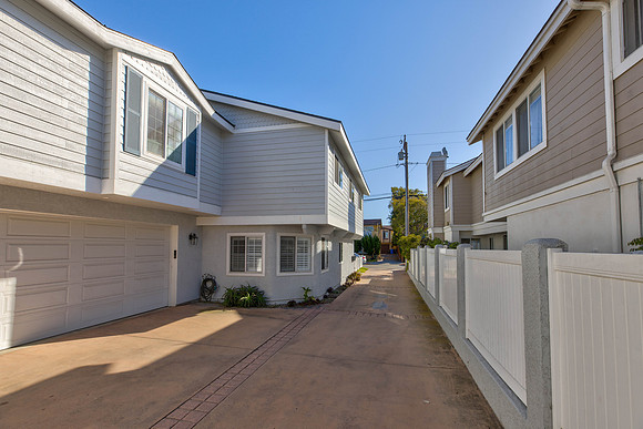 Exterior-002