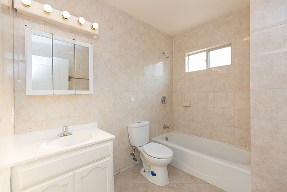 208 E 120th St - Real Estate Photographer Los Angeles - David England Photographer-90