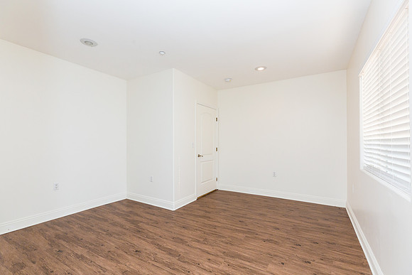 208 E 120th St - Real Estate Photographer Los Angeles - David England Photographer-68