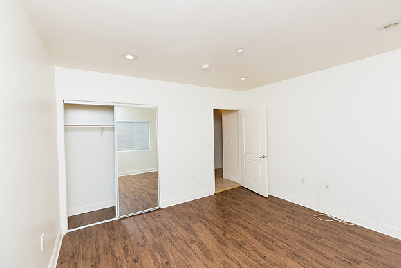 208 E 120th St - Real Estate Photographer Los Angeles - David England Photographer-37