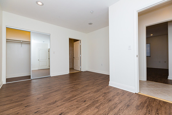 208 E 120th St - Real Estate Photographer Los Angeles - David England Photographer-62