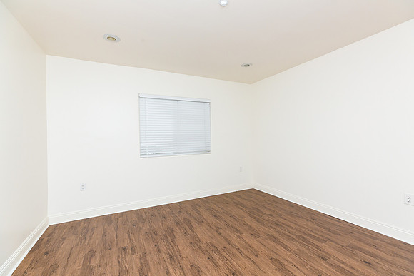 208 E 120th St - Real Estate Photographer Los Angeles - David England Photographer-31