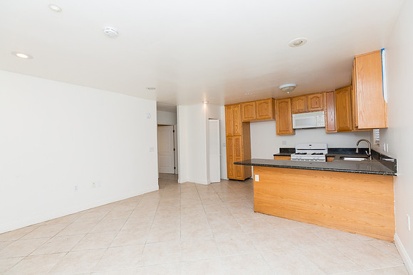 208 E 120th St - Real Estate Photographer Los Angeles - David England Photographer-11