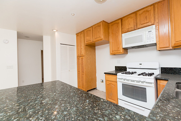 208 E 120th St - Real Estate Photographer Los Angeles - David England Photographer-27