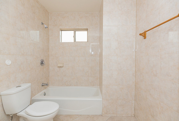 208 E 120th St - Real Estate Photographer Los Angeles - David England Photographer-99