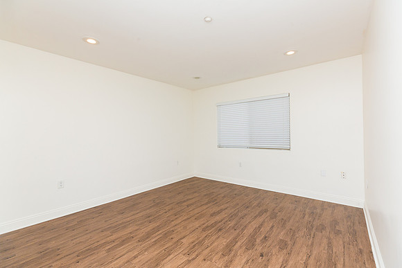 208 E 120th St - Real Estate Photographer Los Angeles - David England Photographer-46