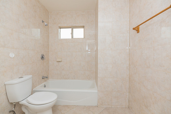 208 E 120th St - Real Estate Photographer Los Angeles - David England Photographer-100