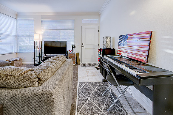 19431 Rue de Valore Interior-008