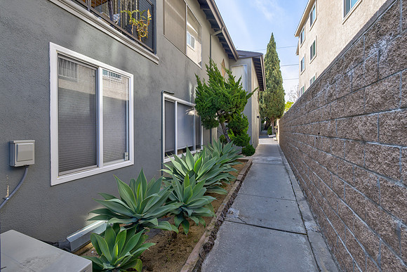 811 Austin Ave Exterior-002