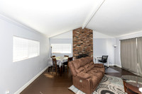 Real Estate Photographer Bellflower 10268 Muroc St-010