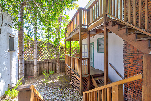 2639 Highland Ave Santa Monica Exterior-007