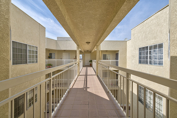 456 Mrytle St Exterior-001
