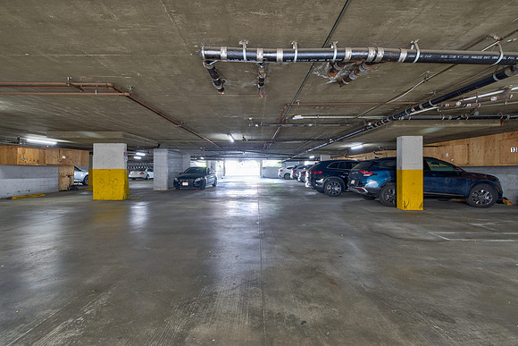 456 Mrytle St Exterior-017