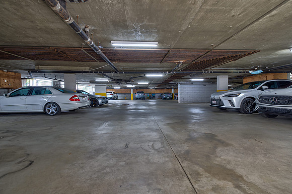 456 Mrytle St Exterior-021
