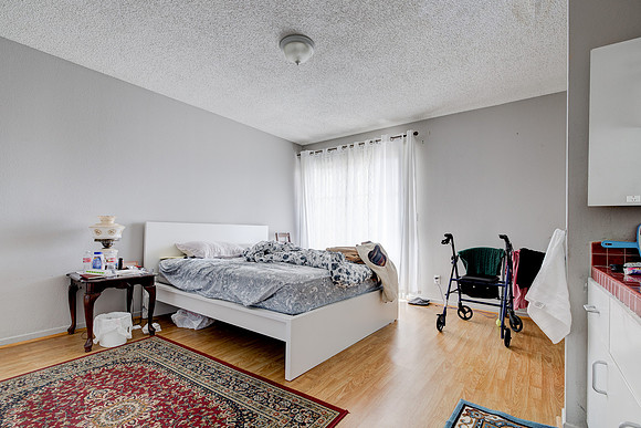 456 Mrytle St Interior-004