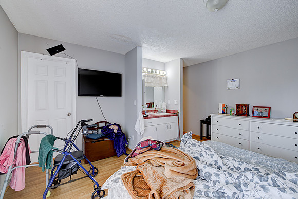 456 Mrytle St Interior-007
