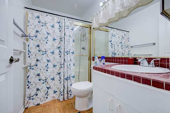 456 Mrytle St Interior-014