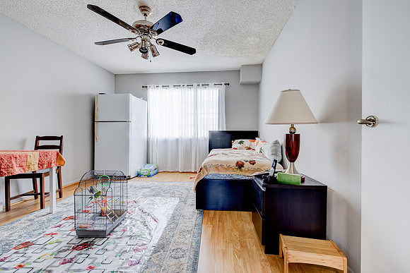 456 Mrytle St Interior-015