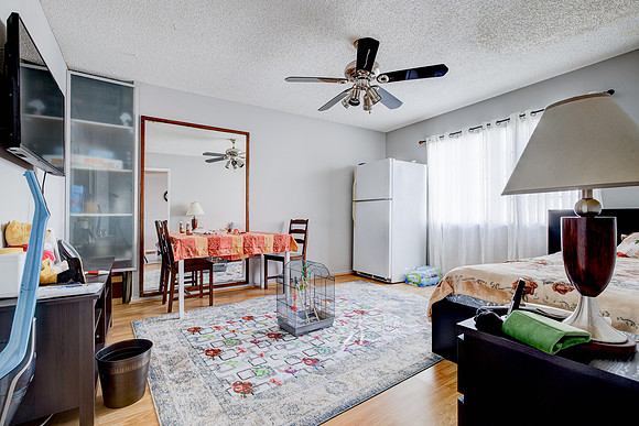 456 Mrytle St Interior-021