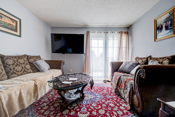 456 Mrytle St Interior-023