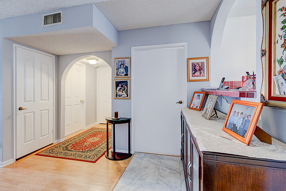 456 Mrytle St Interior-027