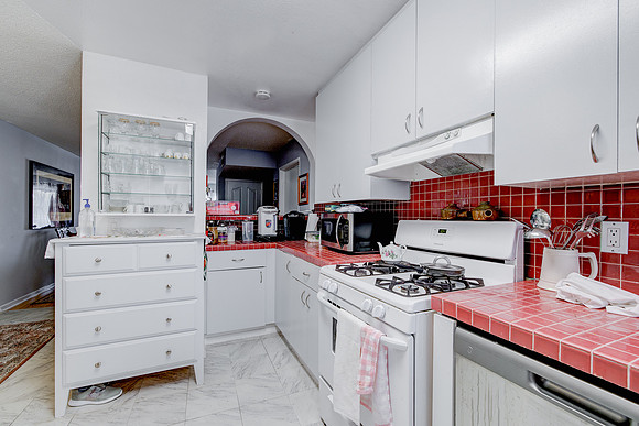 456 Mrytle St Interior-036