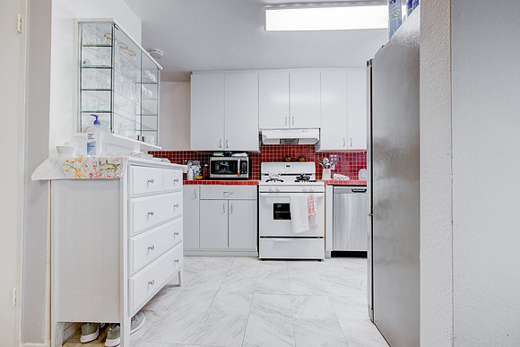 456 Mrytle St Interior-039