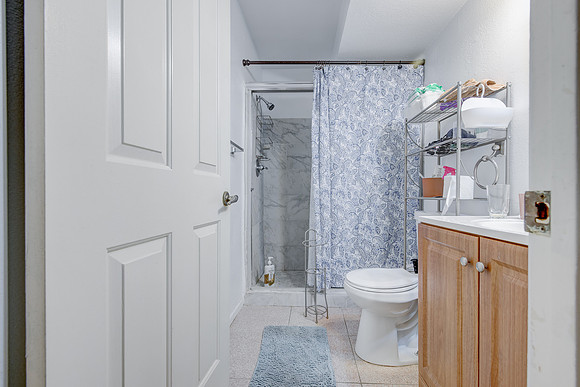 456 Mrytle St Interior-053