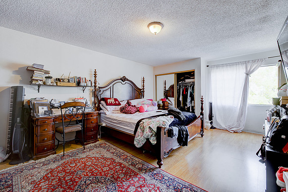 456 Mrytle St Interior-057