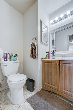 456 Mrytle St Interior-066