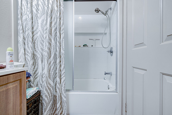 456 Mrytle St Interior-067