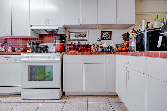 456 Mrytle St Interior-081