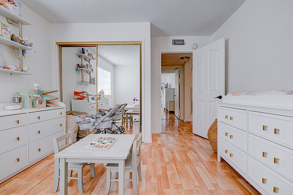 456 Mrytle St Interior-088