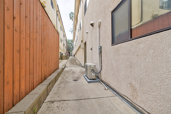 14327 Dickens St Exterior-006