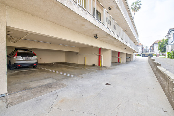 14327 Dickens St Exterior-010