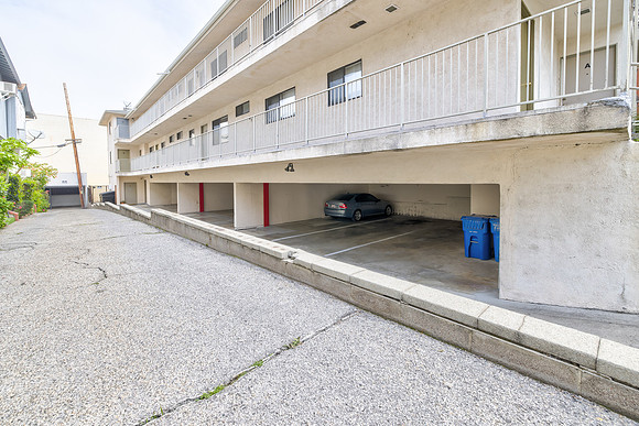 14327 Dickens St Exterior-012