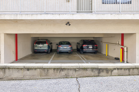 14327 Dickens St Exterior-013