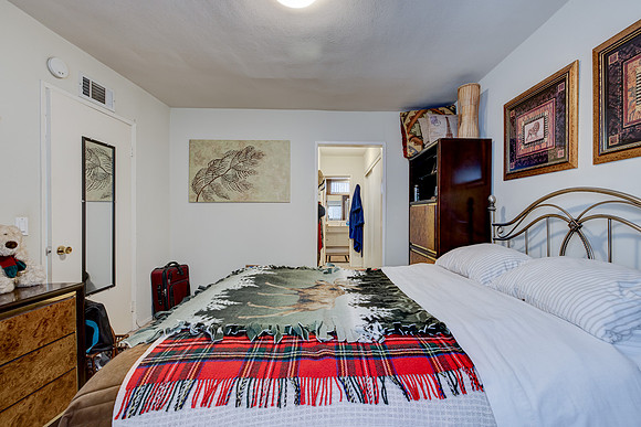 14327 Dickens St Interior-004