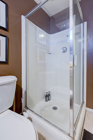 14327 Dickens St Interior-009