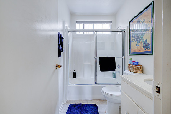 14327 Dickens St Interior-011
