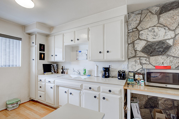 14327 Dickens St Interior-021
