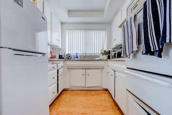 14327 Dickens St Interior-052