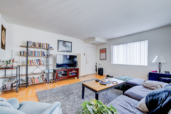 14327 Dickens St Interior-063