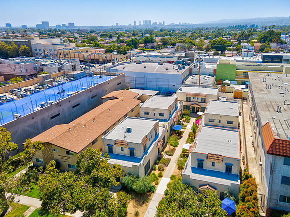 617 N Sycamore Ave Drone-005