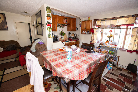 532 S Flower St-13