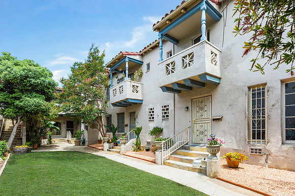 1043 S Orange Grove Ave - Los Angeles Real Estate Photographer