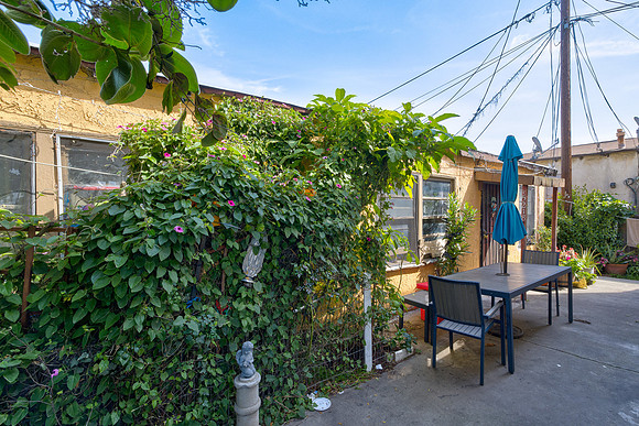 15216 Inglewood Ave Exterior-006
