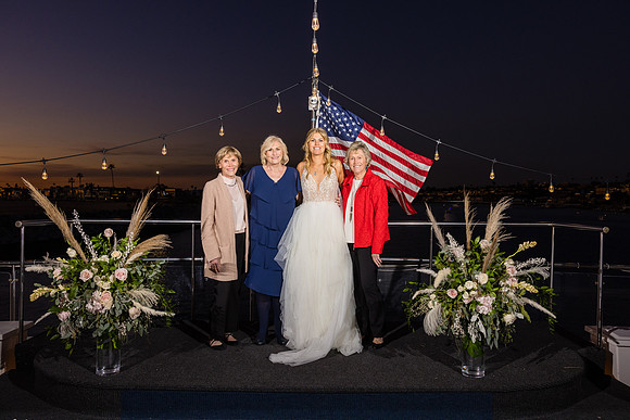 Wedding Photos Endless Dreams - City Experiences By Hornblower-540