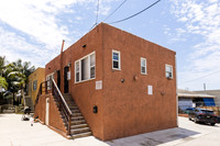 1409 Magnolia Ave Front-005