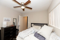 3520 Elm Ave-008